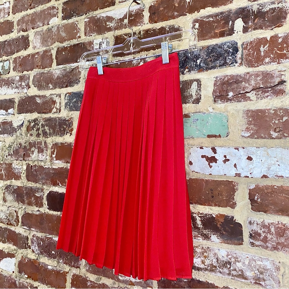 LOFT Accordion Pleated Skirt